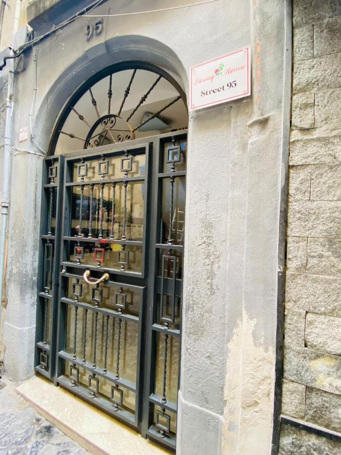 Blessingnarrowstreet95 Apartman Nápoly Kültér fotó